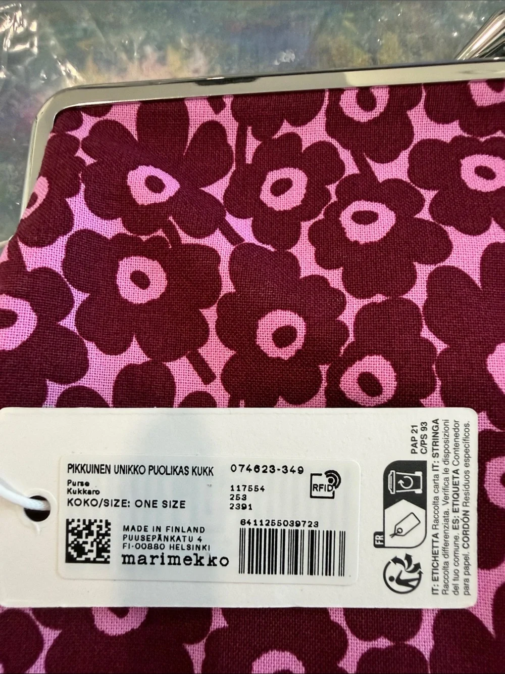 NWT new MARIMEKKO Pikkuinen Unikko poulikas kukk floral pouch bag